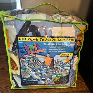 Zipit Bedding Extreme Sports Twin Set ~ Brand new
